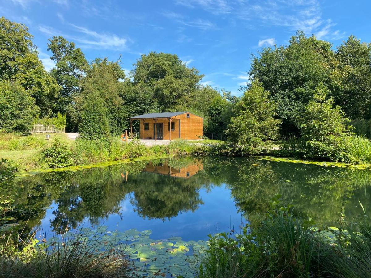 Kingfisher Cabin - Wild Escapes Wrenbury Off Grid Glamping - Ages 12 And Over Baddiley Екстериор снимка